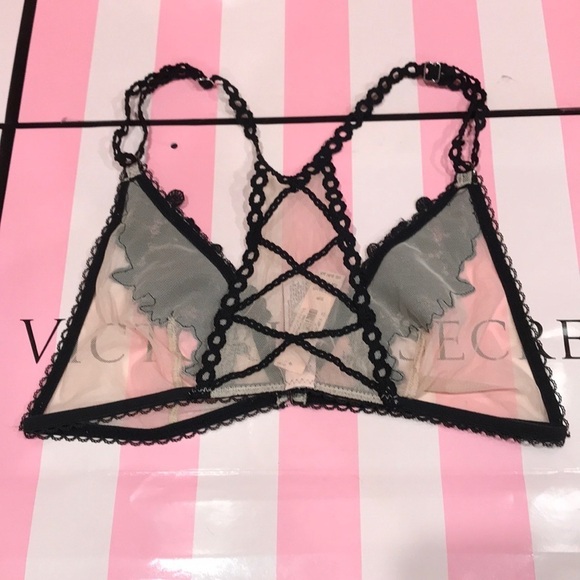 🔥ON SALE🔥2/$25🔥 😍Sexy👙😘Victoria’s Secret VS Bra, new with… - Picture 5 of 8